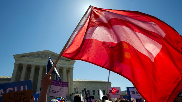2016 candidates spin Supreme Court gay marriage case