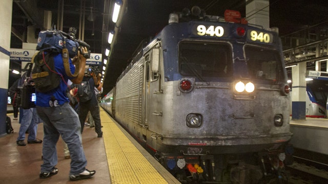Amtrak resumes service between Philadelphia and New York