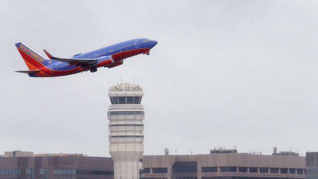 Airlines brace for record travel numbers this summer