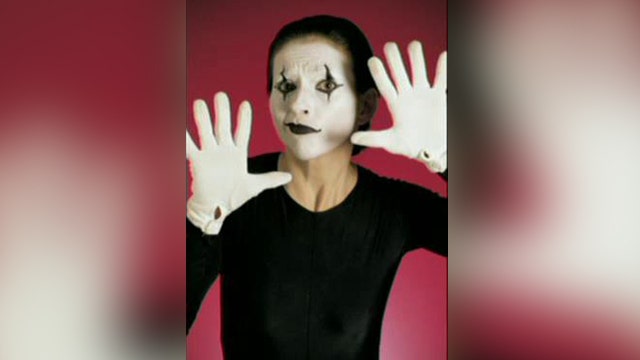 Berlin hires mimes to help silence drunk tourists