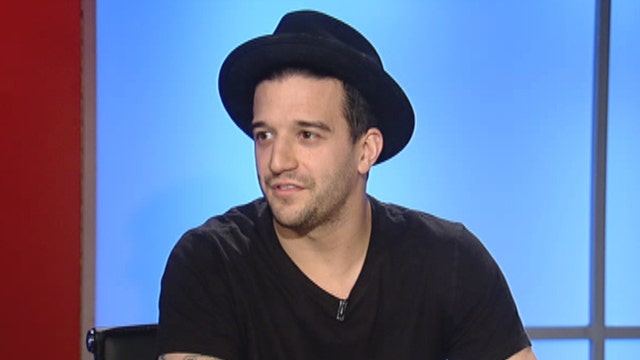 Dancer Mark Ballas wants to help you quit smoking