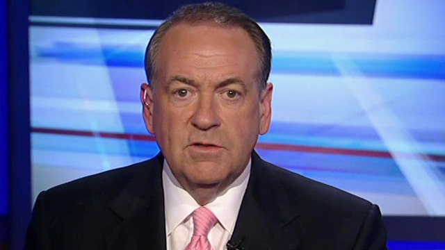 Huckabee: Fingerpointing not a strategy to defeat ISIS