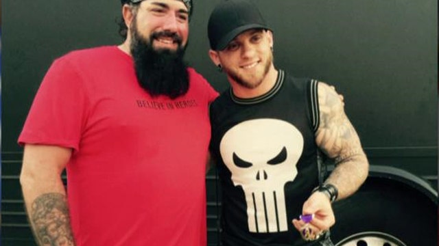 Vet gives his Purple Heart to country star Brantley Gilbert