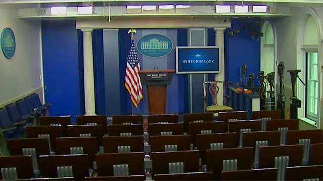 White House press briefing disrupted, officers clearing room