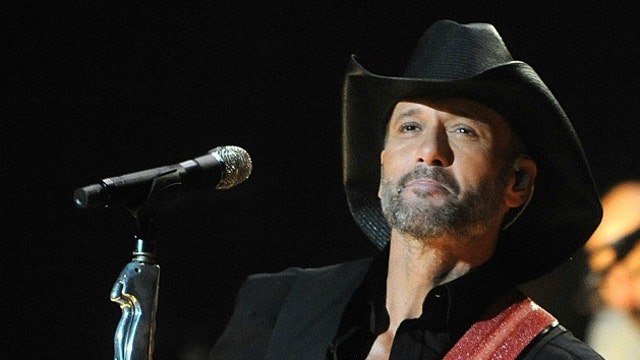 Tim McGraw to give 36 more homes to veterans