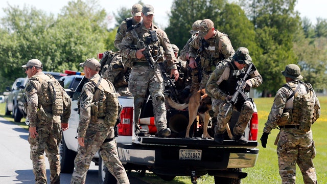 Hundreds of police officers searching for escaped killers
