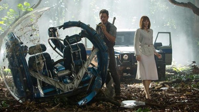 Is 'Jurassic World' sending wrong message to women?