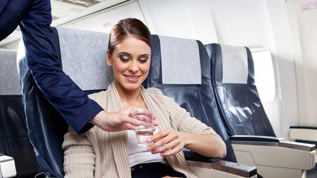 How to stay healthy on an airplane