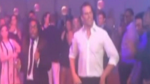 Tom Brady, Robert Kraft show off sweet dance moves