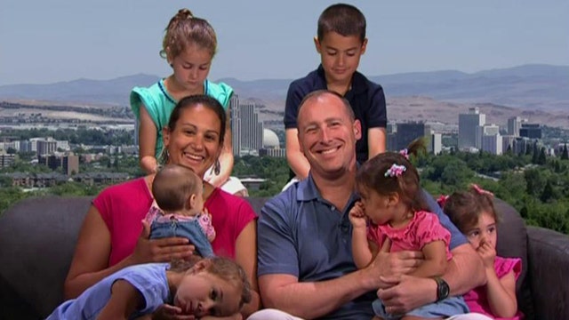 Military dad surprises family at rodeo