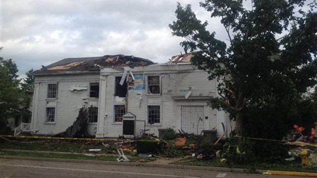 Tornadoes and strong storms damage Illinois and Michigan