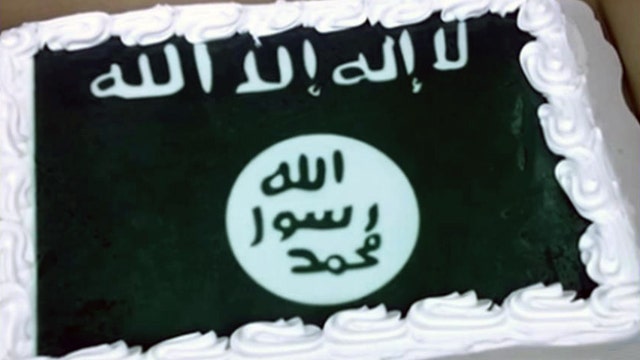 Walmart apologizes for baking ISIS cake