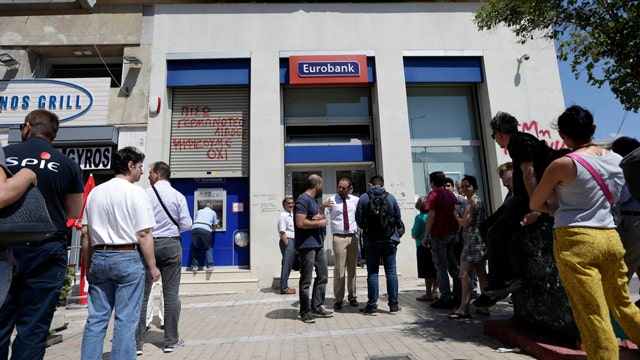 Cash shortage impacts everyday life for people in Greece