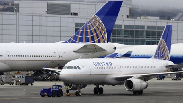 United resumes flights after technical glitch grounds planes