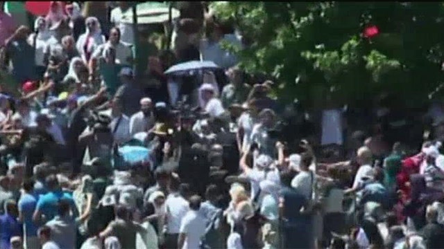 Crowds gather in remembrance of the Srebrenica massacre