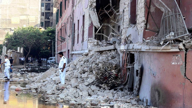 At least one dead in car bomb blast in Cairo