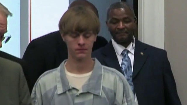 Prosecutor asks that state be allow to try Dylann Roof first