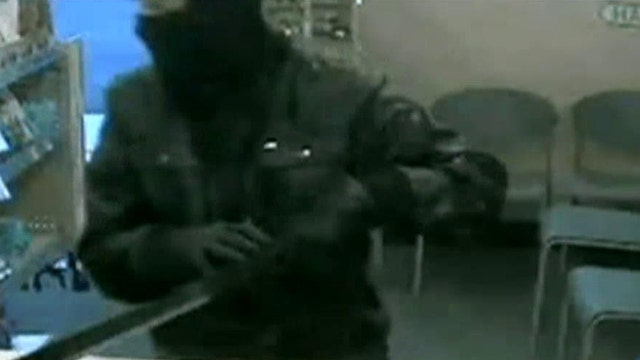 Machete wielding Robber Makes Off With Cash Fox News Video