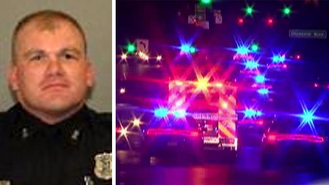 Memphis police officer fatally shot during traffic stop