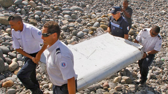 What condition of wing fragment reveals about fate of MH370