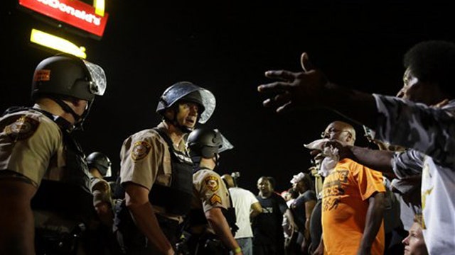 Nearly 2 dozen arrested during intense night in Ferguson