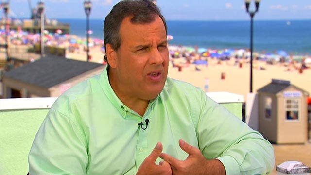 Christie: Clinton hasn't told truth, hasn't been transparent