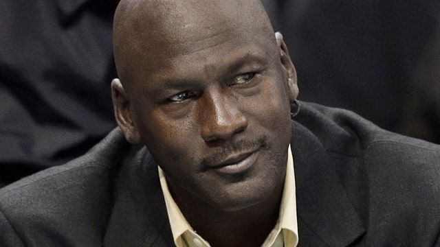 Michael Jordan takes the stand in stolen identity case