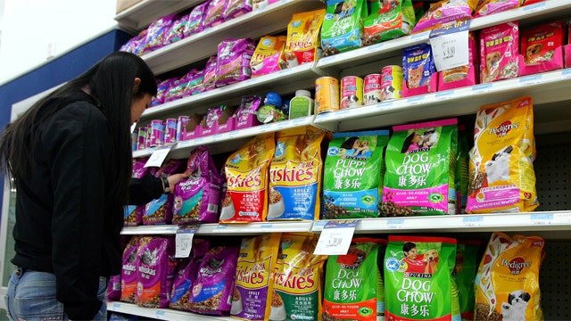 Report: Americans spend billions in high-end pet food