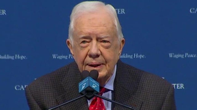 Jimmy Carter says he will undergo radiation for brain cancer