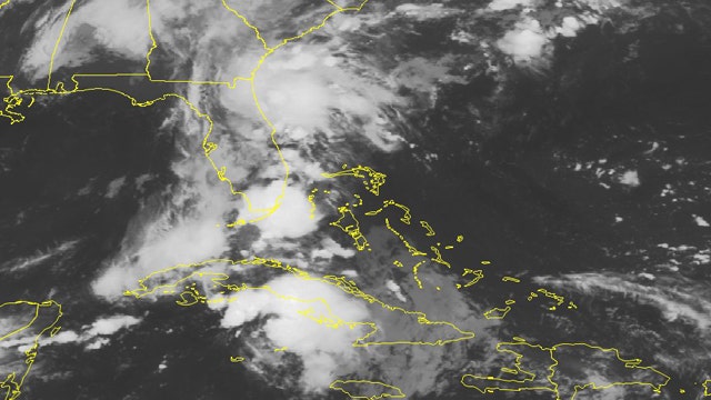 Florida braces for flooding as Erika's remnants move in