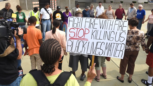 Black Lives Matter organizer defends defamatory chant