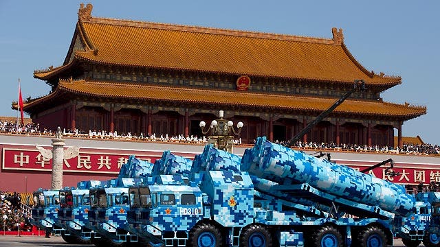 China holds huge military parade in Beijing 
