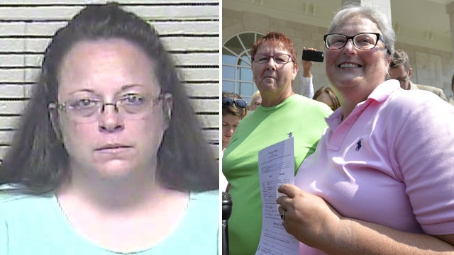 Jailed clerk: Issued marriage licenses to gay couples void