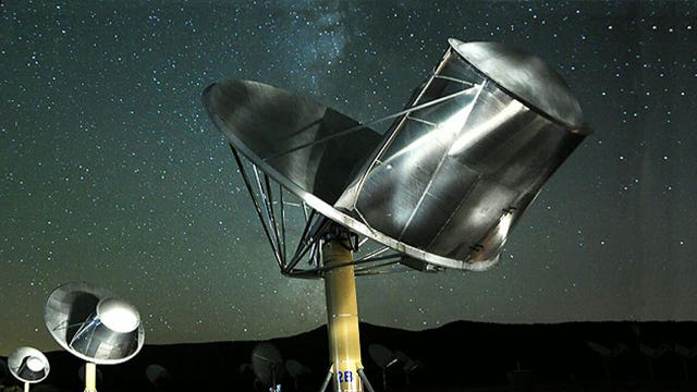 SETI scientist: Aliens might be trying to contact Earth