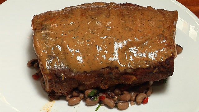 How to Make Baby Rack Ribs Without a Smoker