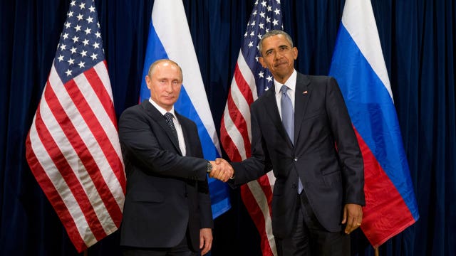 Obama, Putin shake hands ahead of meeting
