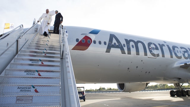 Man breaches JFK security trying to meet the Pope