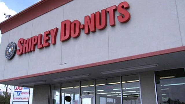 Thief dressed as ninja shoots up doughnut shop in Houston