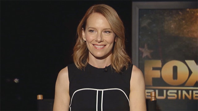 War Stories: Amy Ryan Stars in Spielberg's 'Bridge of Spies'