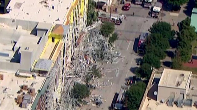 Three rescued after Houston scaffolding collapse