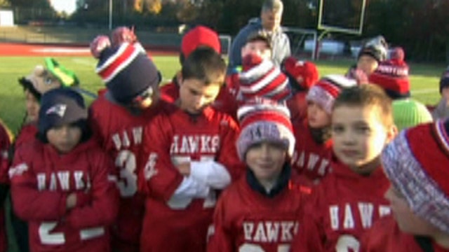 Fox Flash: Peewee team’s dance video goes viral