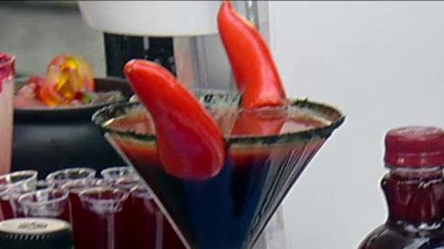 Spooky Halloween drinks to serve with or without alcohol