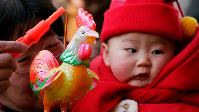 China to allow married couples to have two children