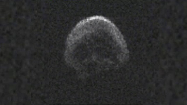 Skull-faced 'zombie comet' passes Earth on Halloween