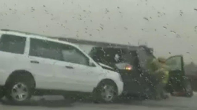 Dust storm causes 20 car pile-up on Calif. highway