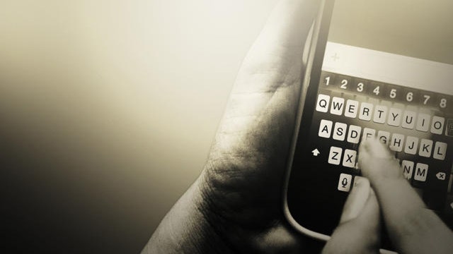 Cops: Sexting scandal could involve hundreds of students