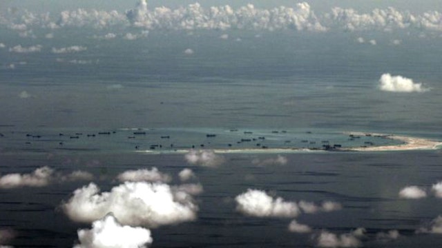 American B-52 bombers fly near Chinese man-made islands