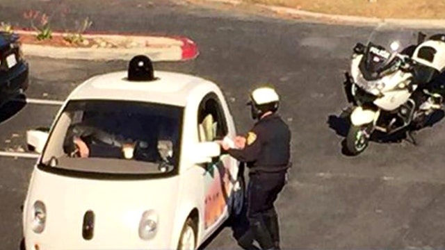 Cop pulls over Google self-driving car for going too slow