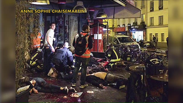 Warning, graphic image: Carnage outside Paris cafe