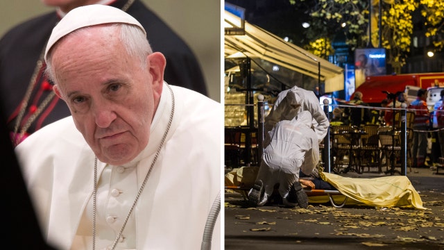 Pope Francis condemns Paris attacks